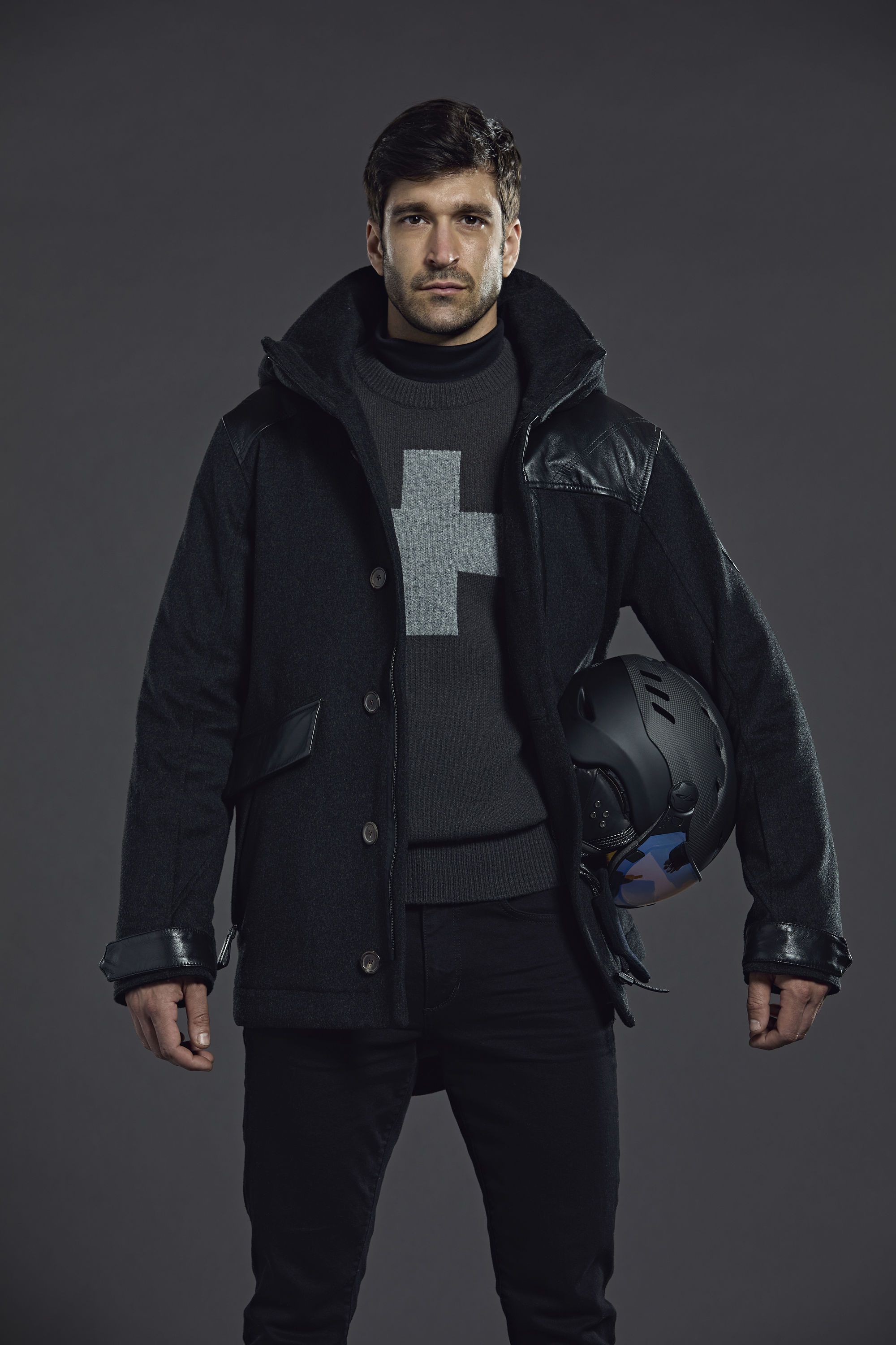 FrontierJacket_Black_BACK_e4a2